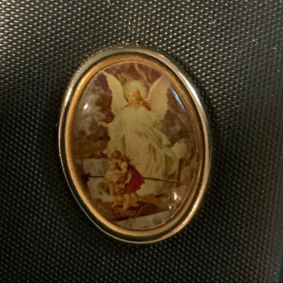 Religious Angle Looking Over Children lapel pin small Costume Jewelry - Picture 5 of 9